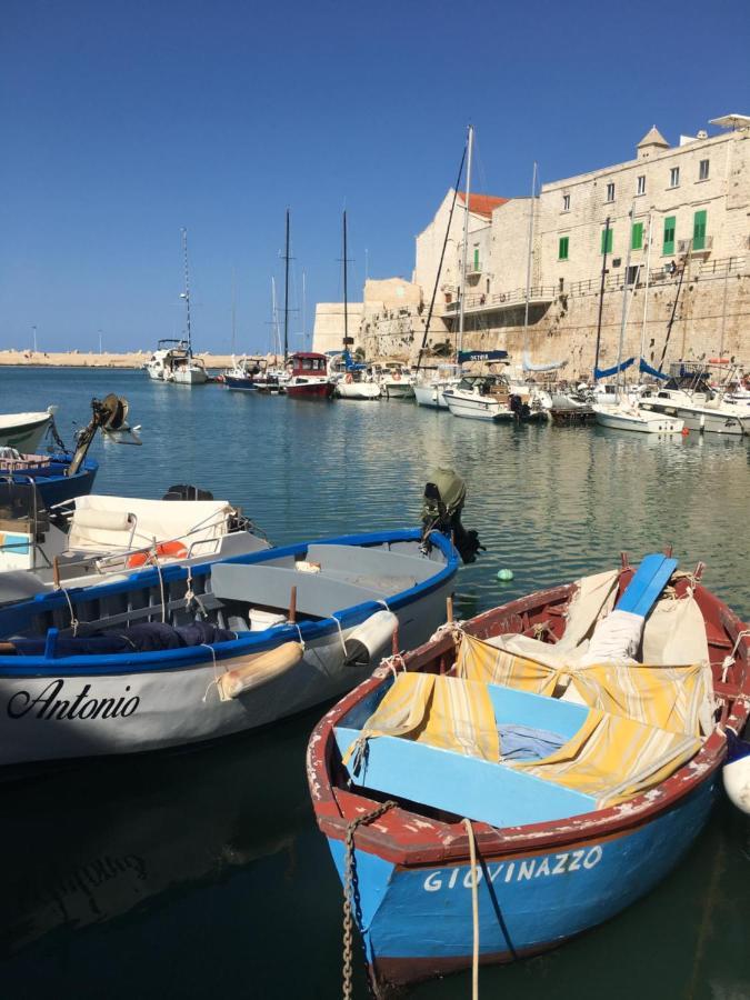 Апартаменты La Terrazza Sul Mare - Dimora Di Charme Джовинаццо Экстерьер фото